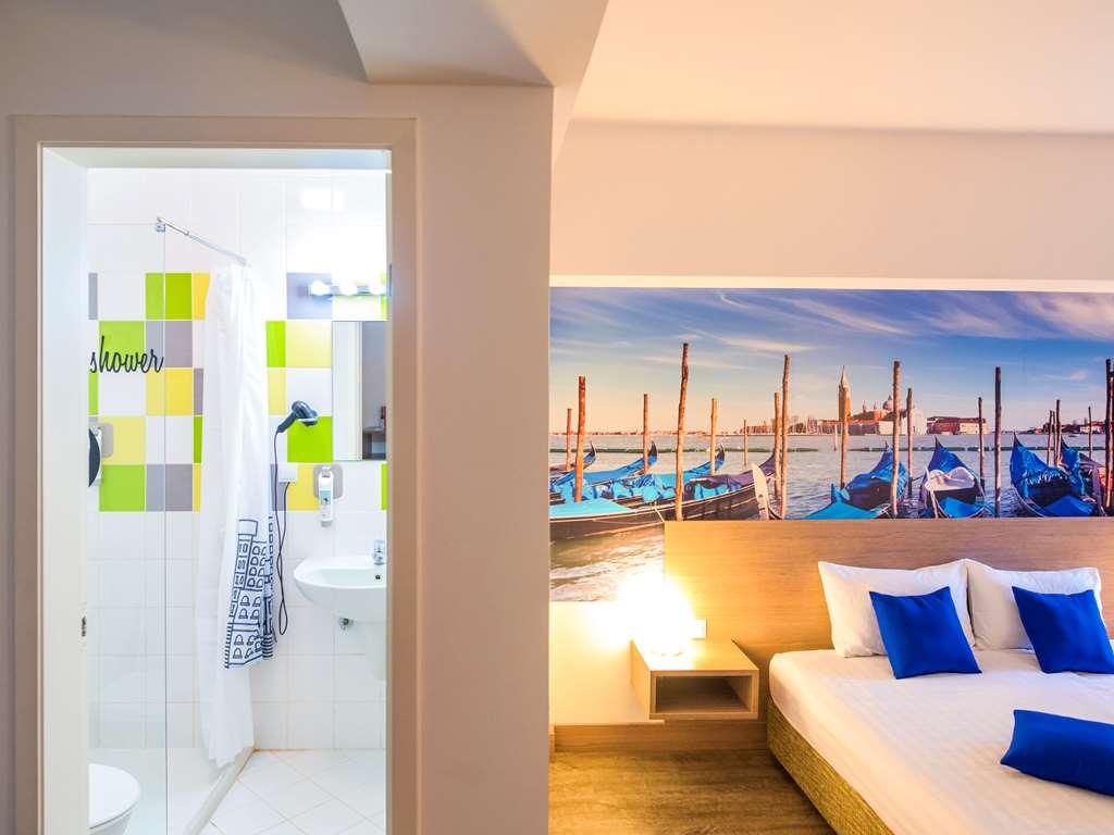 Hotel Ibis Styles Skopje Zimmer foto