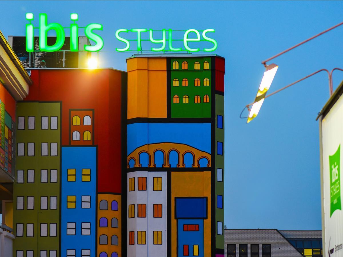 Hotel Ibis Styles Skopje Exterior foto